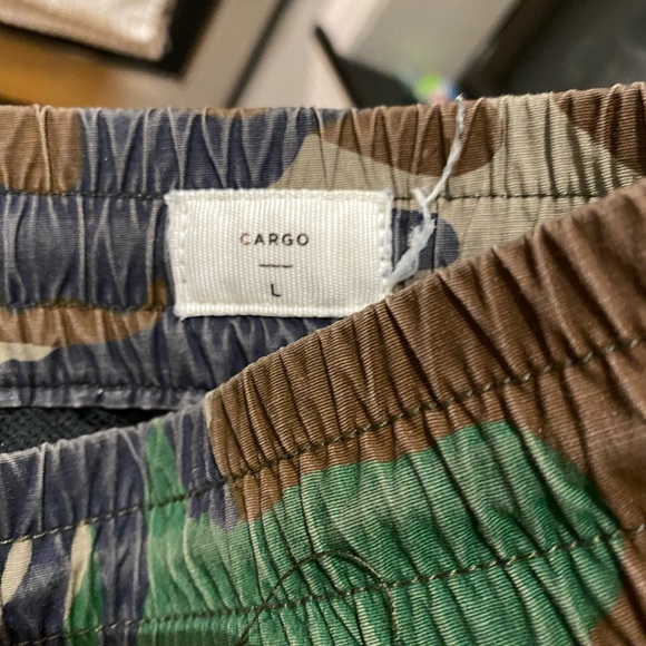 Pants - Picture 4 of 6